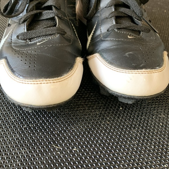 Nike Landshark Cleats - Picture 3 of 8